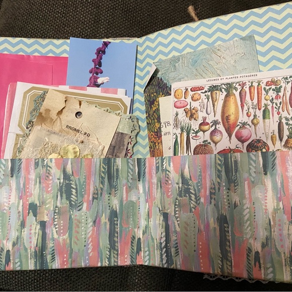 Colorful Abstract Patterned ephemera folio - Picture 3 of 7